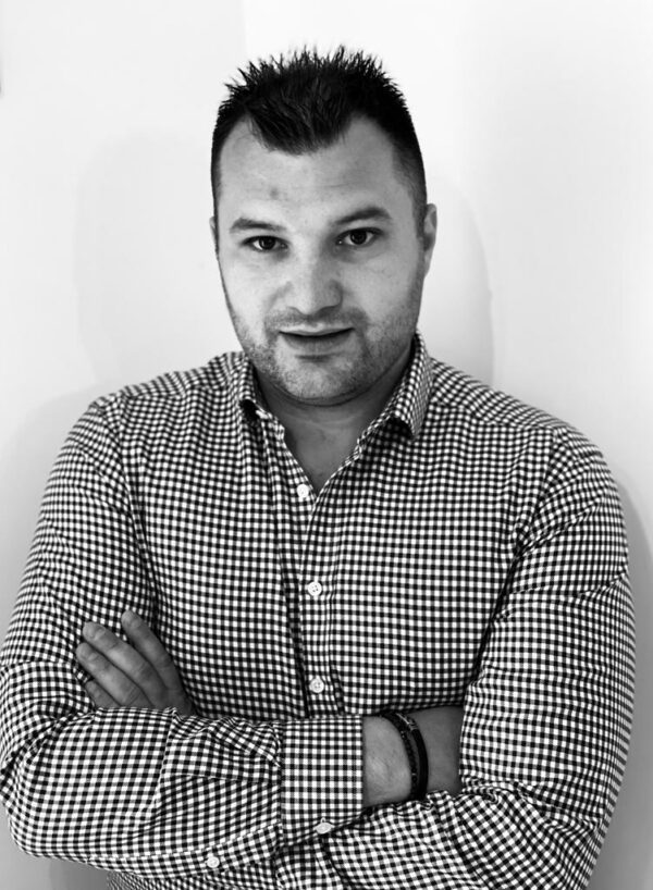 Achat vente de terrains à lotir, Jérôme Hoger